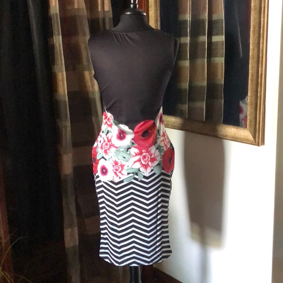 SOLD - Picture 3 of 4